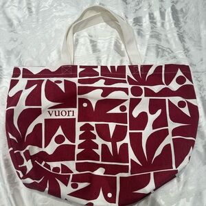 Vuori Burgundy and Cream Graphic Tote